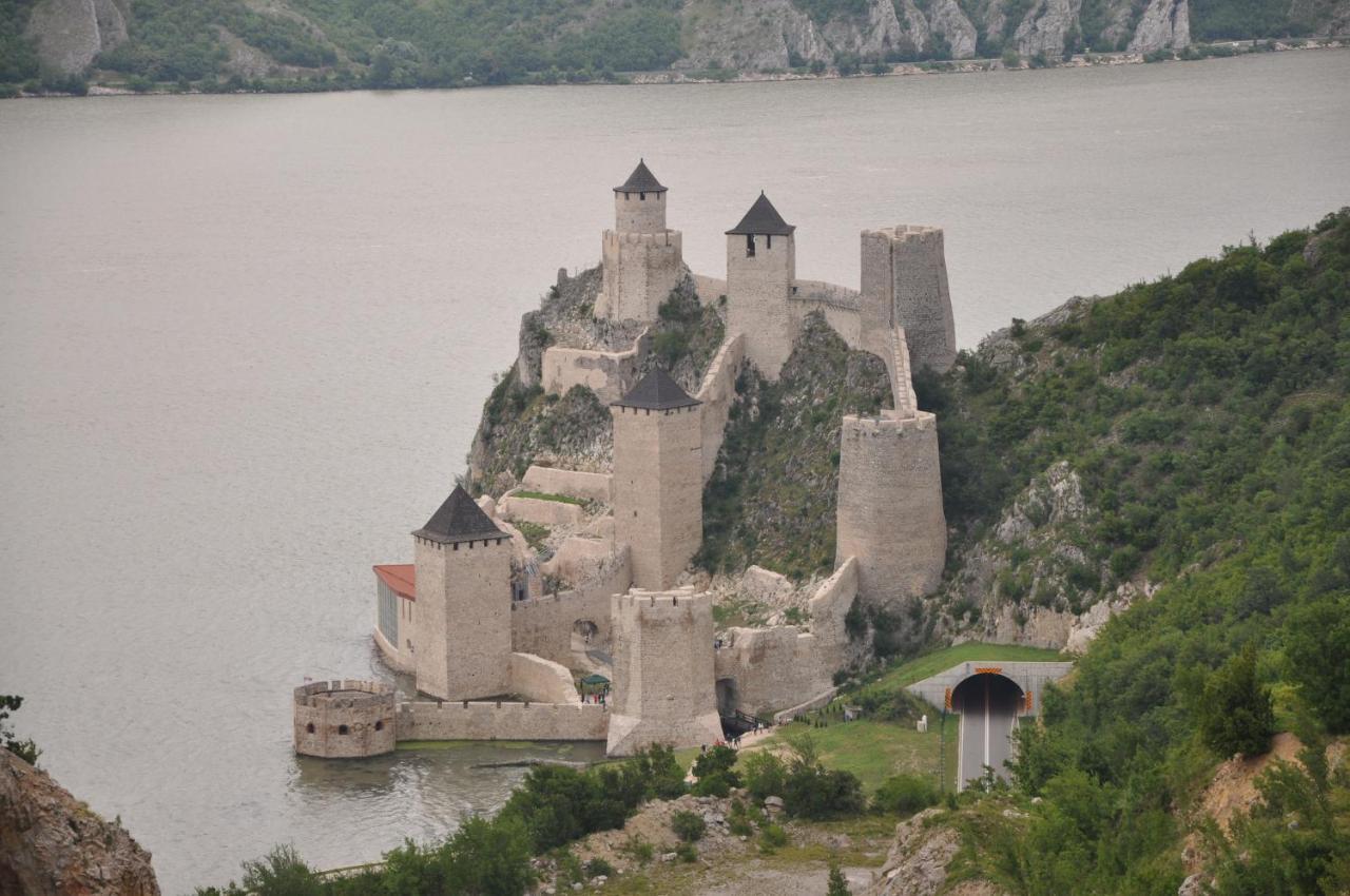 Stara Kovacnica Golubac Exterior foto